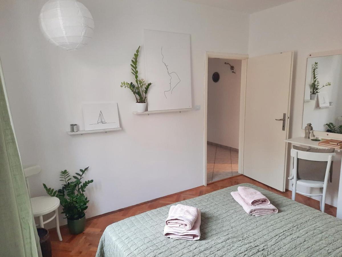 Apartment Nino In Pula Eksteriør billede